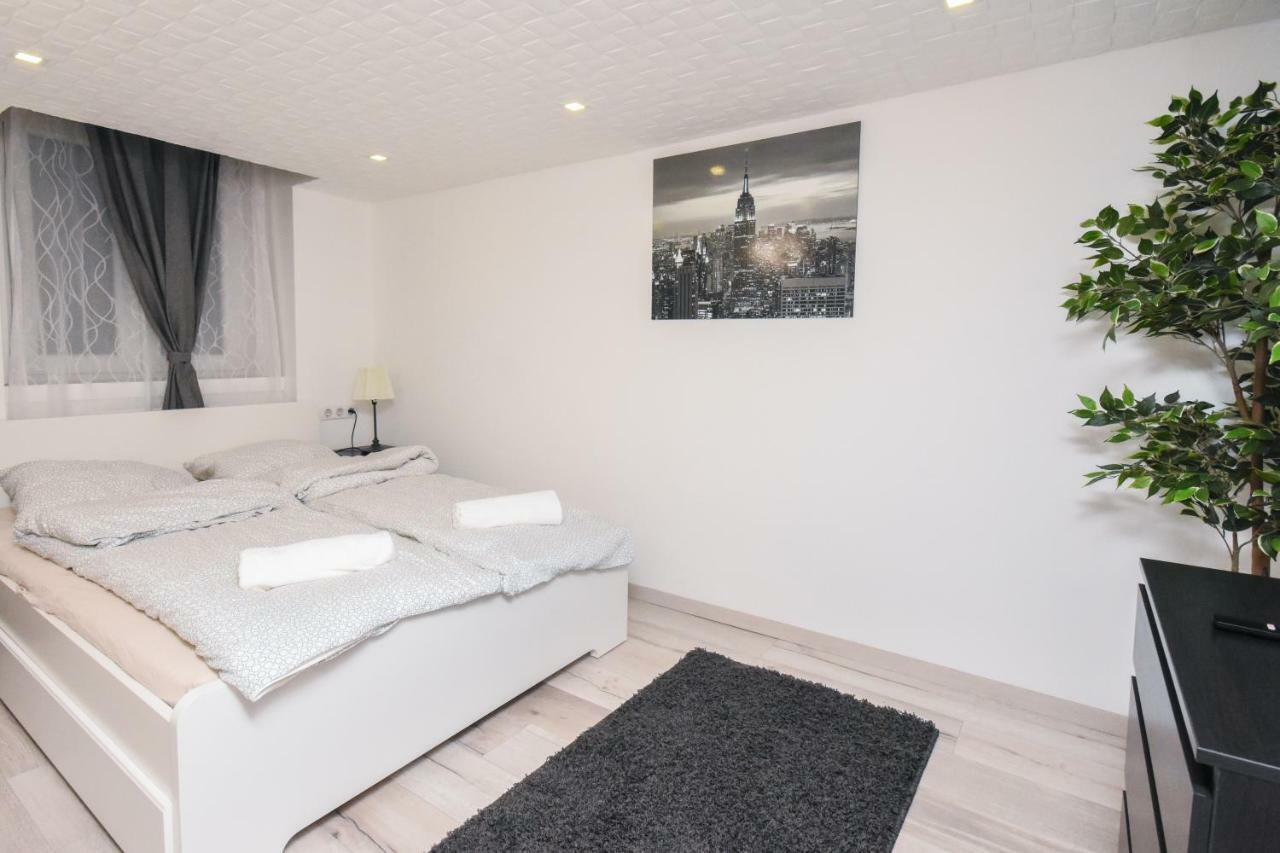 Modern Design In The Center Appartamento *
